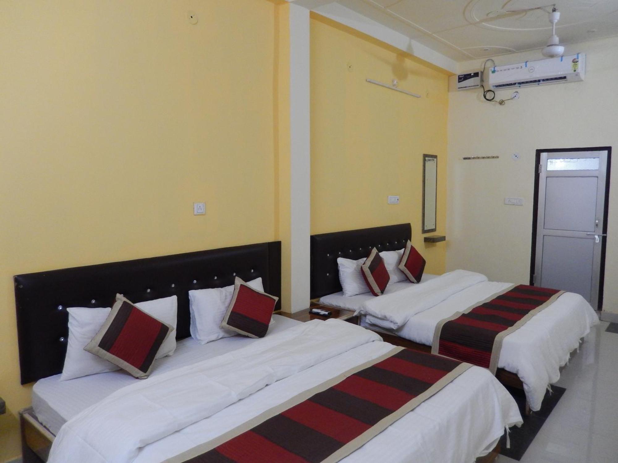 Ranthambhore Tiger Hut Sawai Madhopur Eksteriør billede