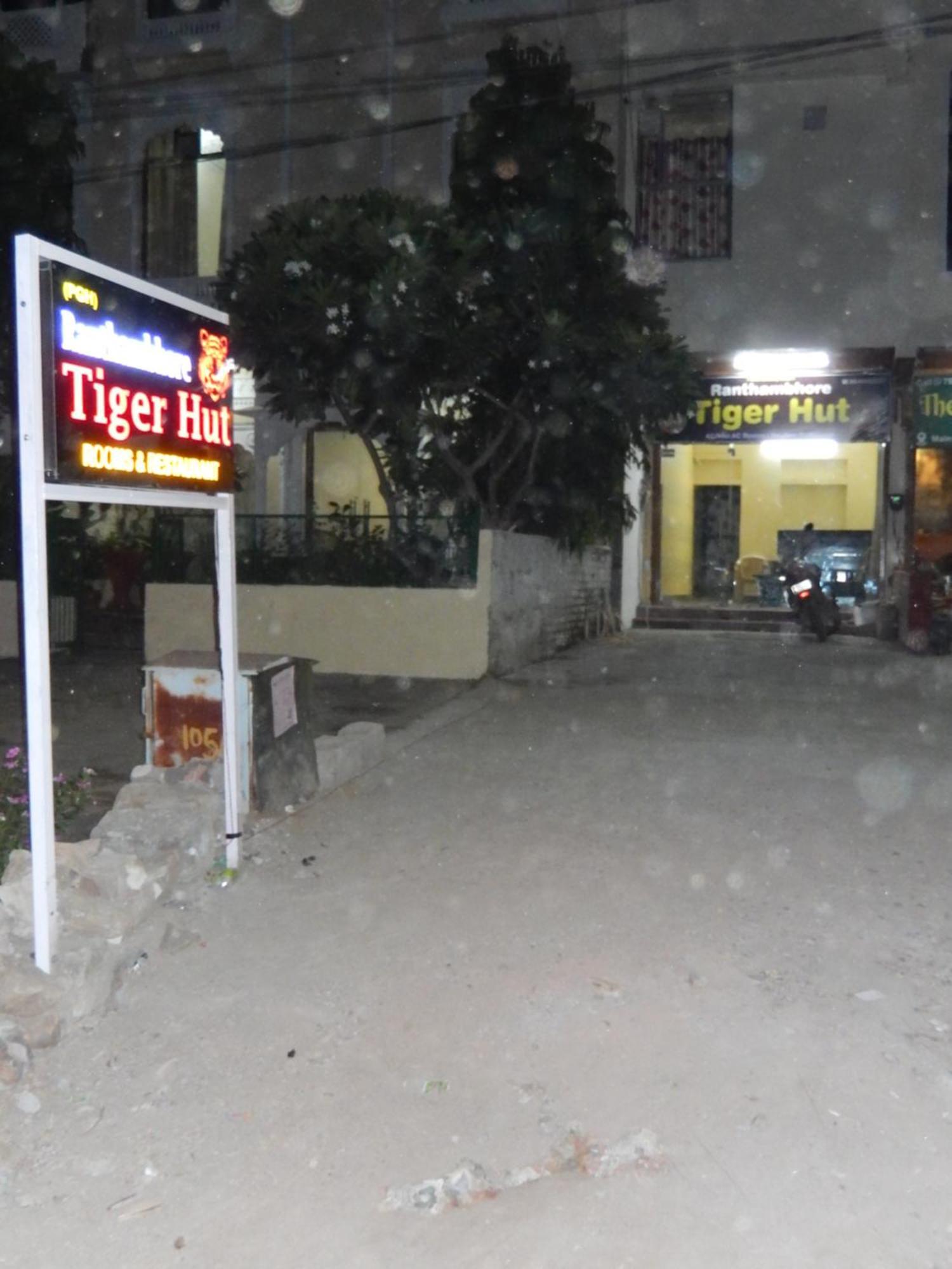 Ranthambhore Tiger Hut Sawai Madhopur Eksteriør billede